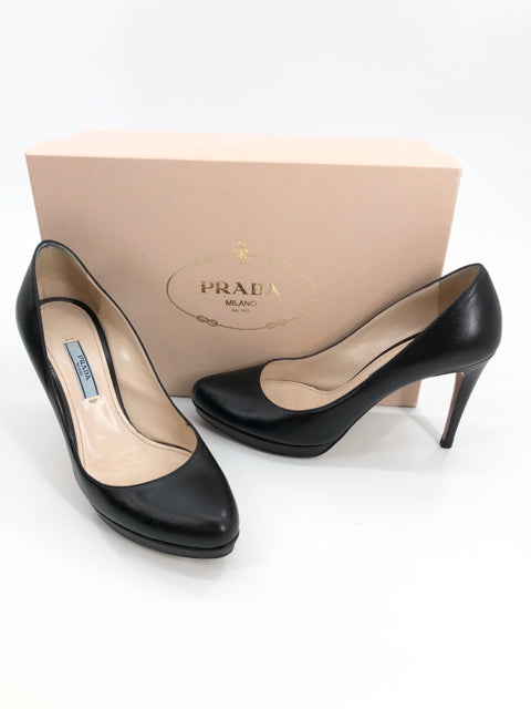 PRADA, Shoe Size 37 PRADA Black Leather Pumps